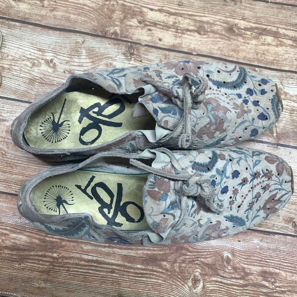 OTBT Lunar Floral Women 9M Comfort Sneaker Off The Beaten Track Perforated Shoes - Picture 9 of 11